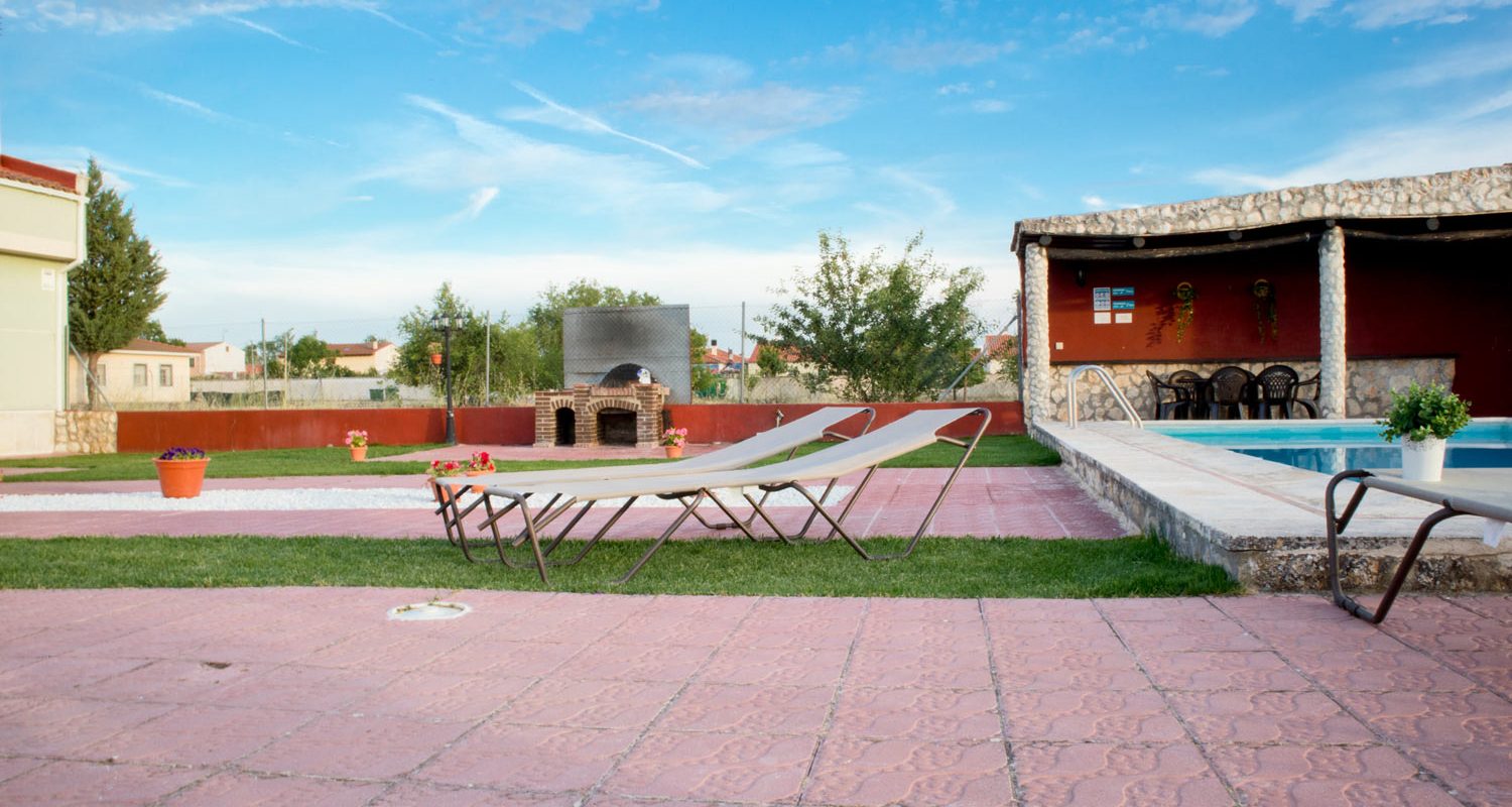 alquiler-finca-piscina
